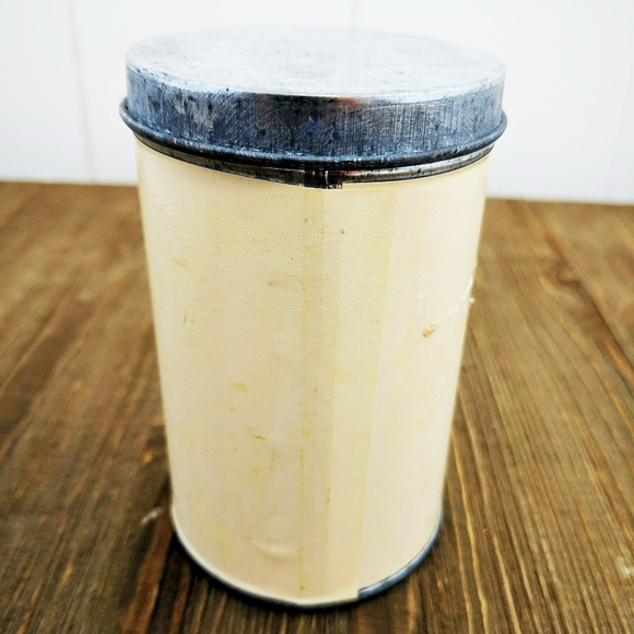 Vintage Style Seaside Baking Tins Decor - Picture 8 of 8